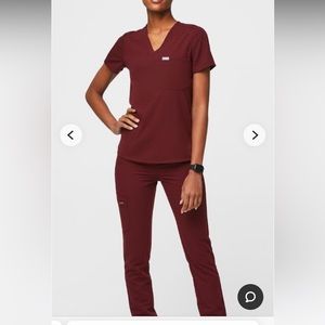 Burgundy Figs Scrub Set Medium Petite